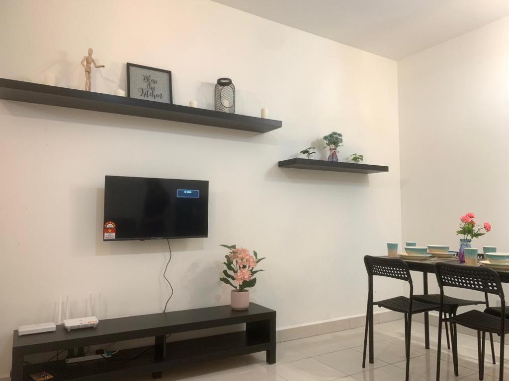 1 Dream - Tiara Imperio Studio Netflix 舒适和浪漫环境适合情侣 Bangi Esterno foto